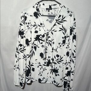 AUW Women's Black and White  Blouse Tie Front Blouse XL Preowned